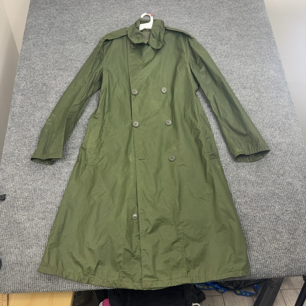 Vintage US Army Kellwood Company Raincoat Men Green Nylon Rubber Coated Military